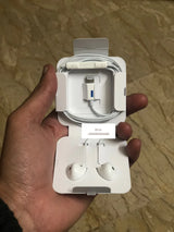 Lightning Plug & Play Earbuds – Wired In-Ear Headphones for iPhone with HD Mic & Noise Isolation